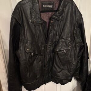 Vintage Stratojac Men's Black Leather Bomber/BikerJacket Size L Heavy Jacket